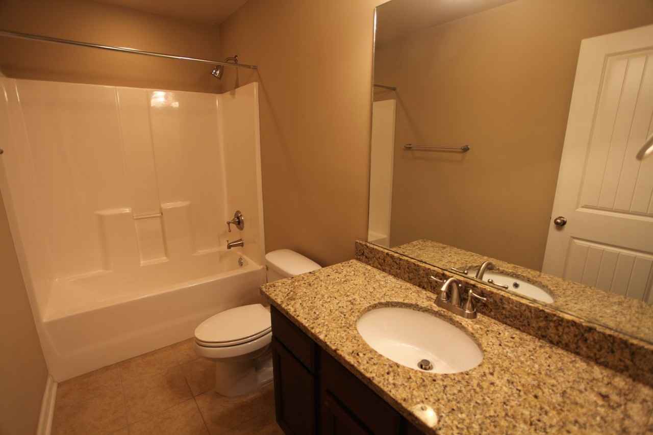 821 Addison Ct - Photo 4 of 13