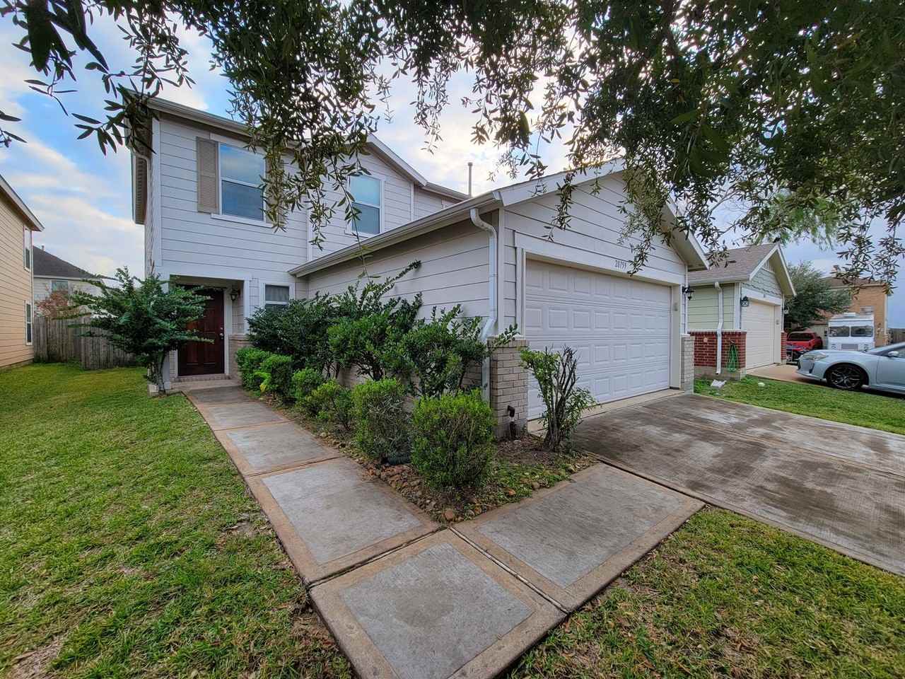 20759 Cypress Crescent Ln - Photo 2 of 34