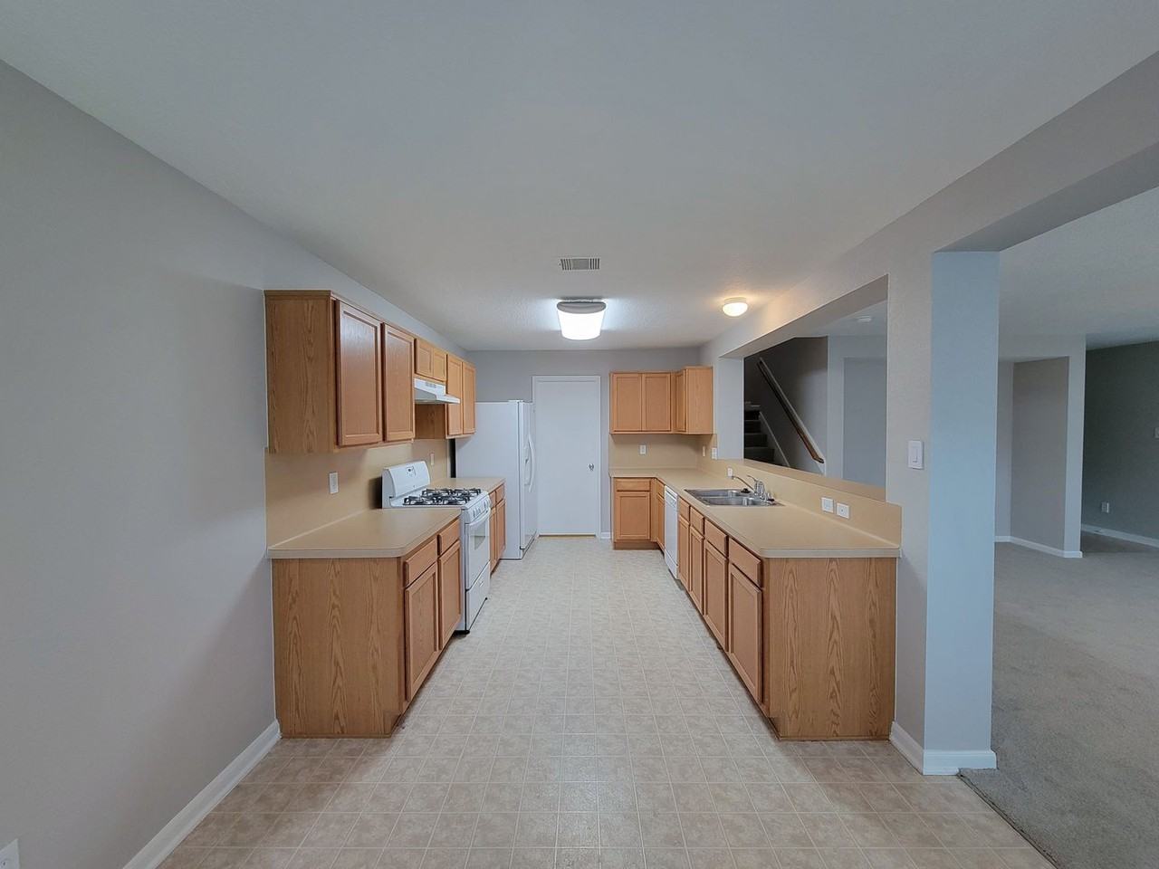 20759 Cypress Crescent Ln - Photo 5 of 34