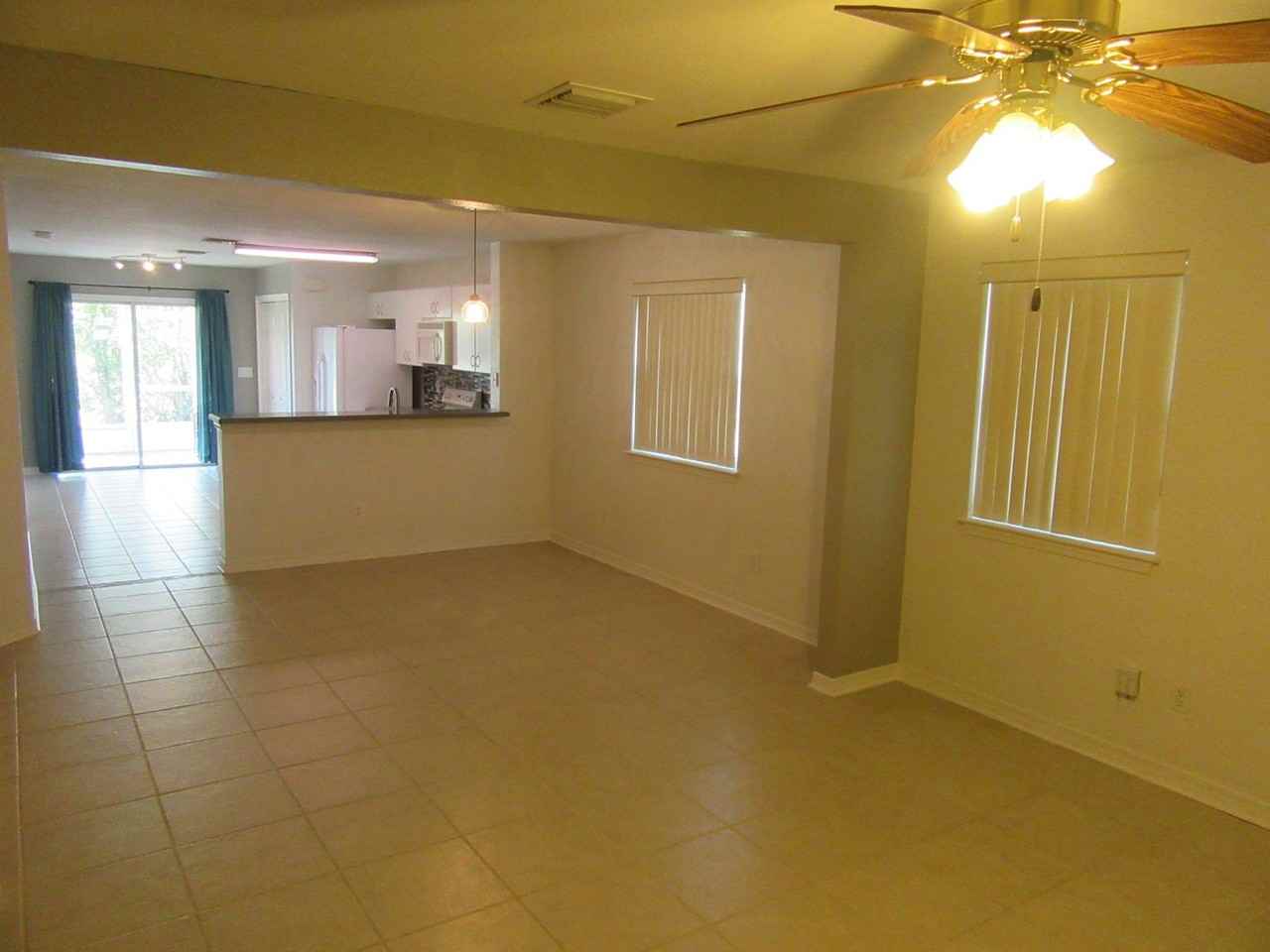 3115 Meadow St - Photo 5 of 21