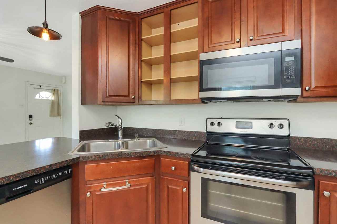 1914 Somerville Dr - Photo 6 of 20