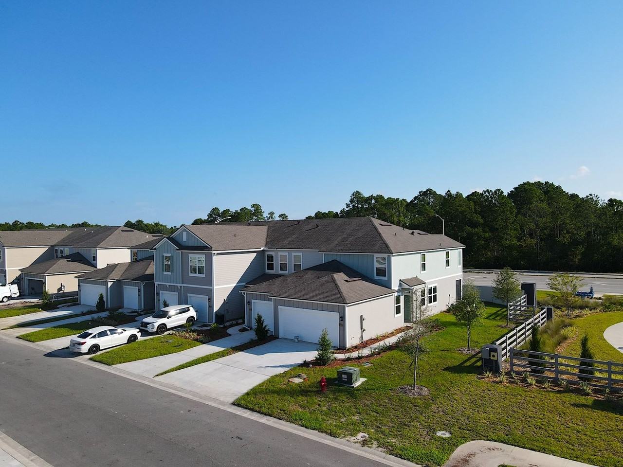 121 121 Rebbud Rd - Photo 3 of 39