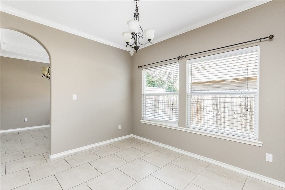 8221 Azimuth Ct - Photo 7 of 18