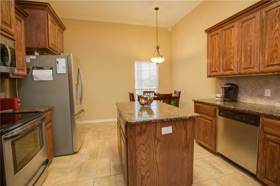 6733 Old Square Dr - Photo 4 of 20