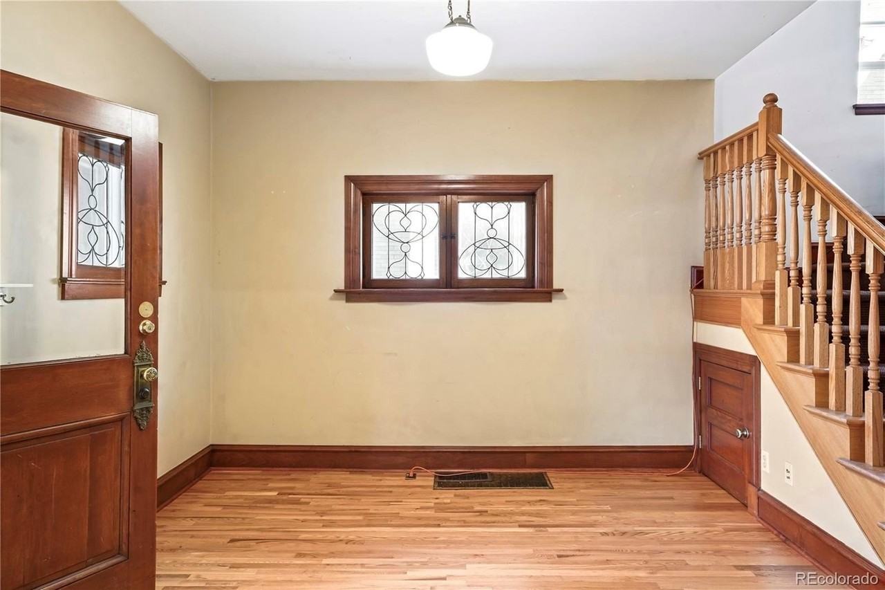 840 N Emerson St #1 - Photo 5 of 24