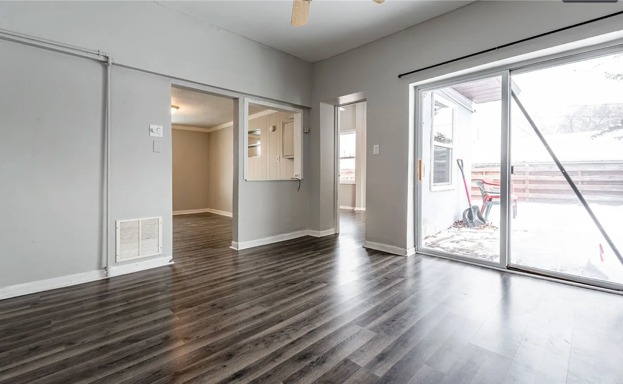 2016 21st Pl S - Photo 3 of 12