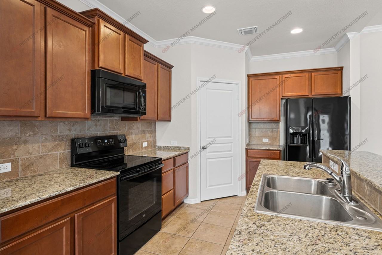 418 Cross Dr - Photo 6 of 29