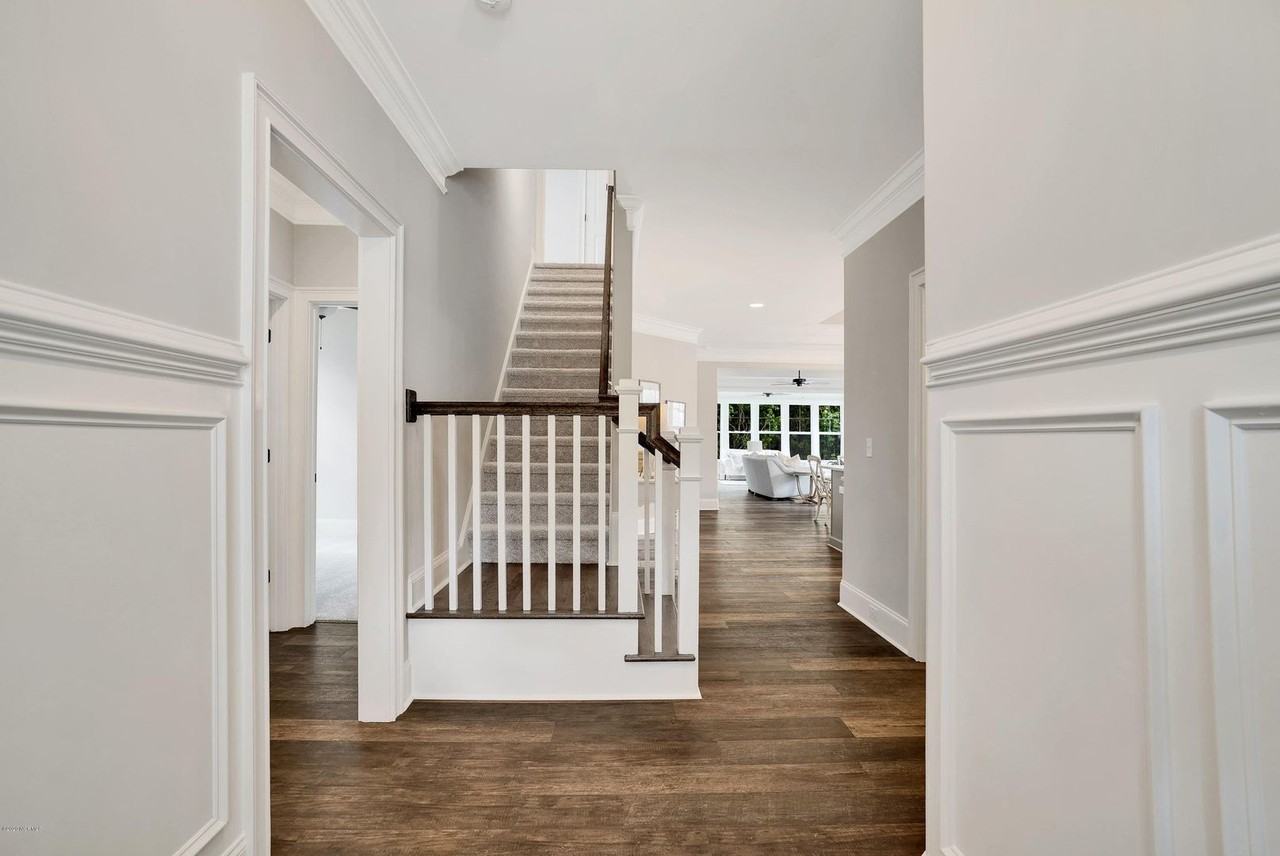 180 Everett Park Trl - Photo 4 of 30