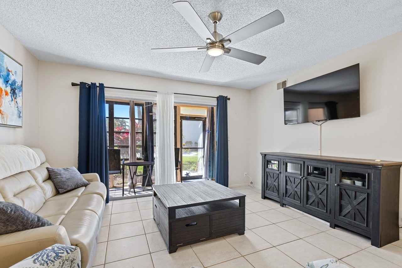 3800 Saxon Dr - Photo 2 of 28