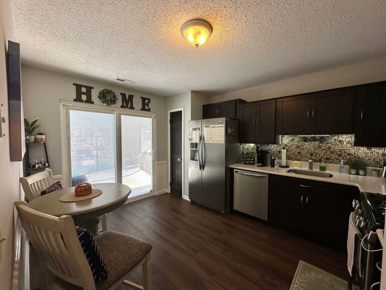 39 Renaissance Ln - Photo 5 of 16