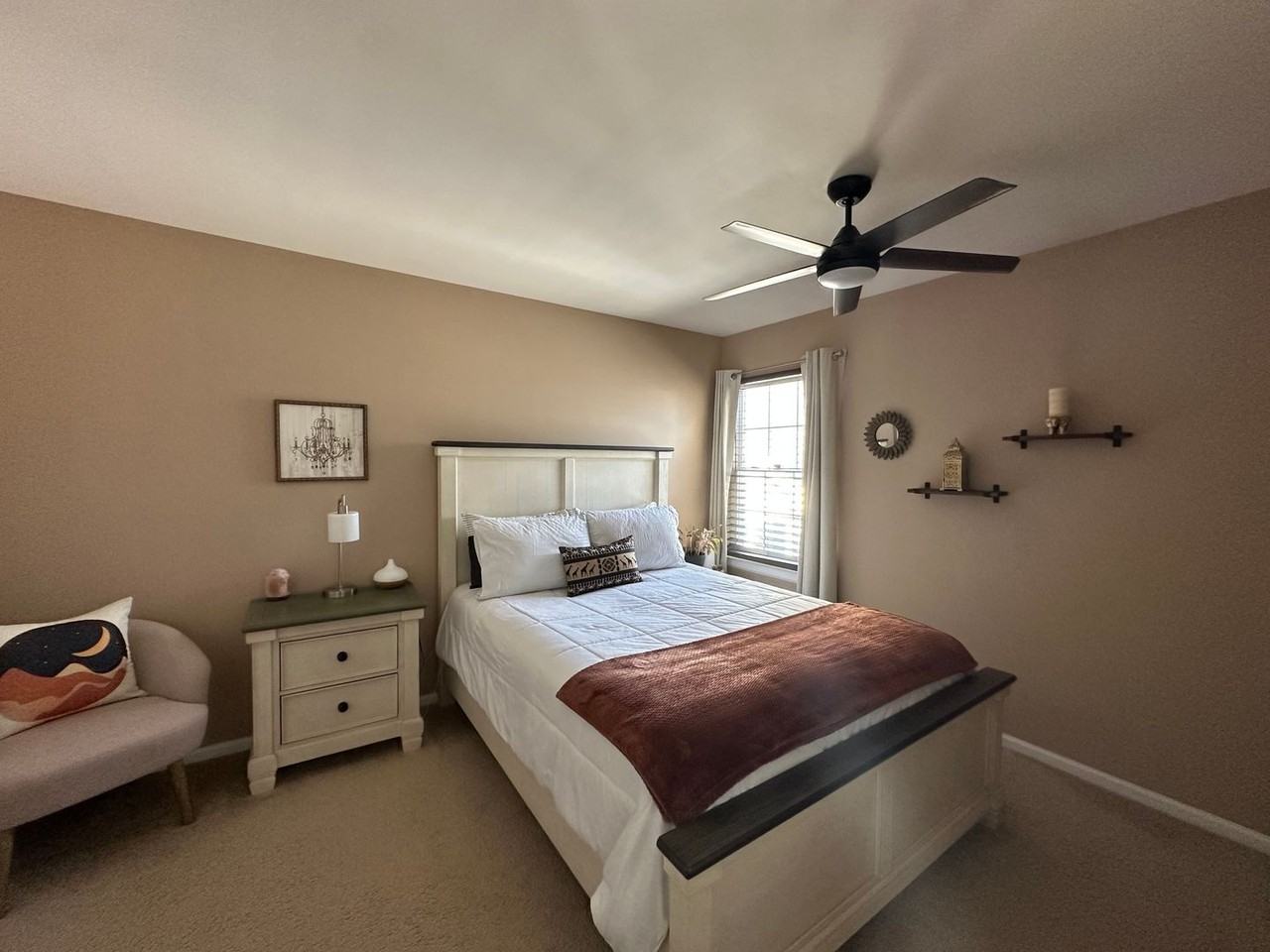 39 Renaissance Ln - Photo 7 of 16