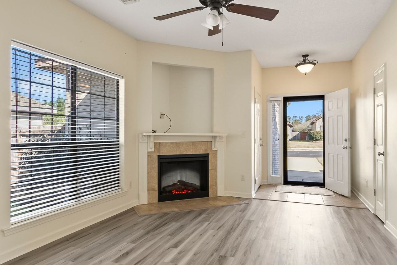 6663 Cooperstown Cir - Photo 4 of 21