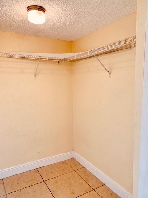 1566 Lake Crystal Drive - Photo 7 of 12