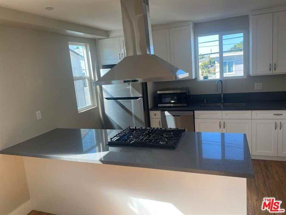 2301 1/2 Hauser Blvd - Photo 6 of 11