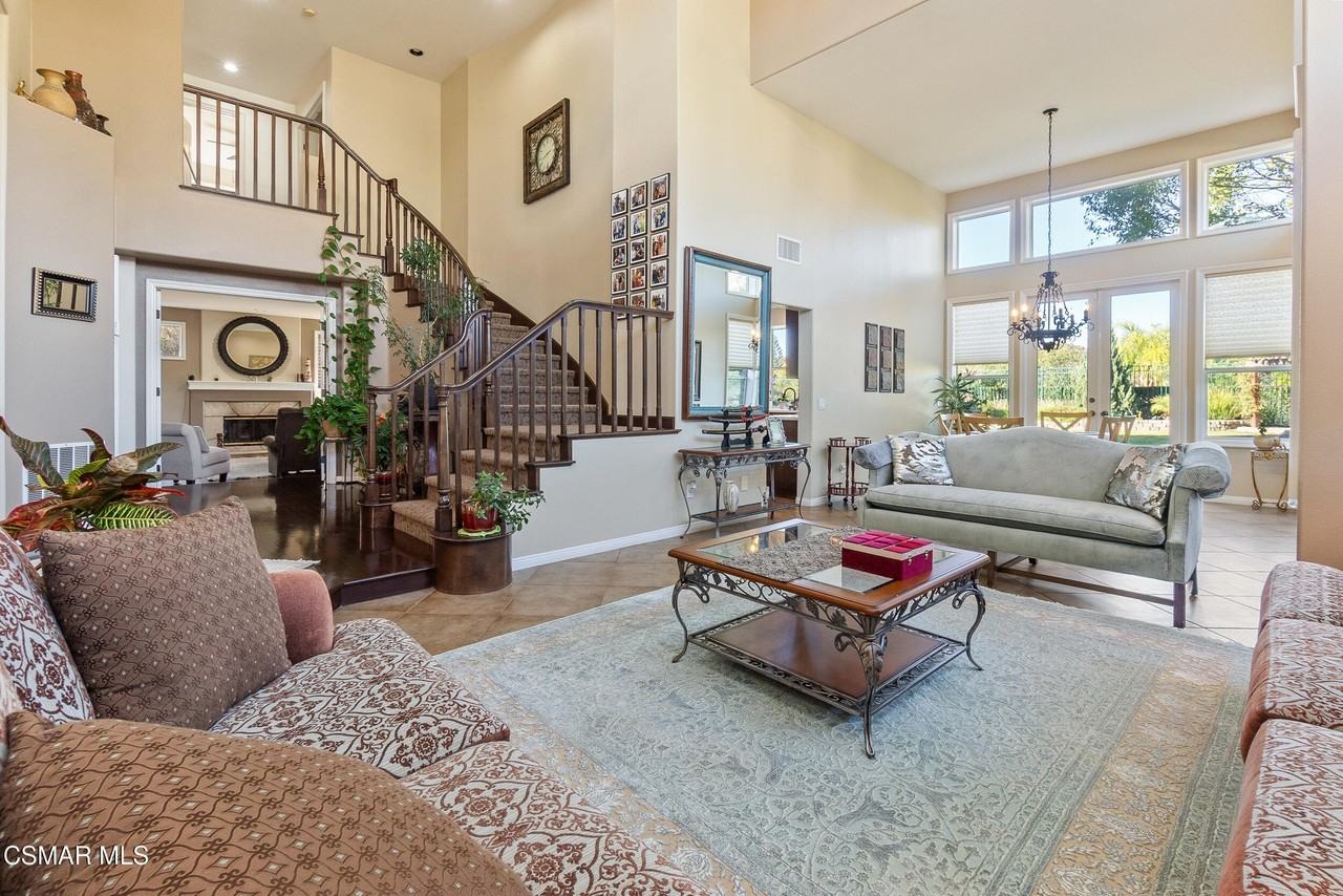 713 Twillin Ct - Photo 3 of 4