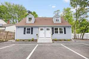 featured image of 54 Morris St Unit 1 #1