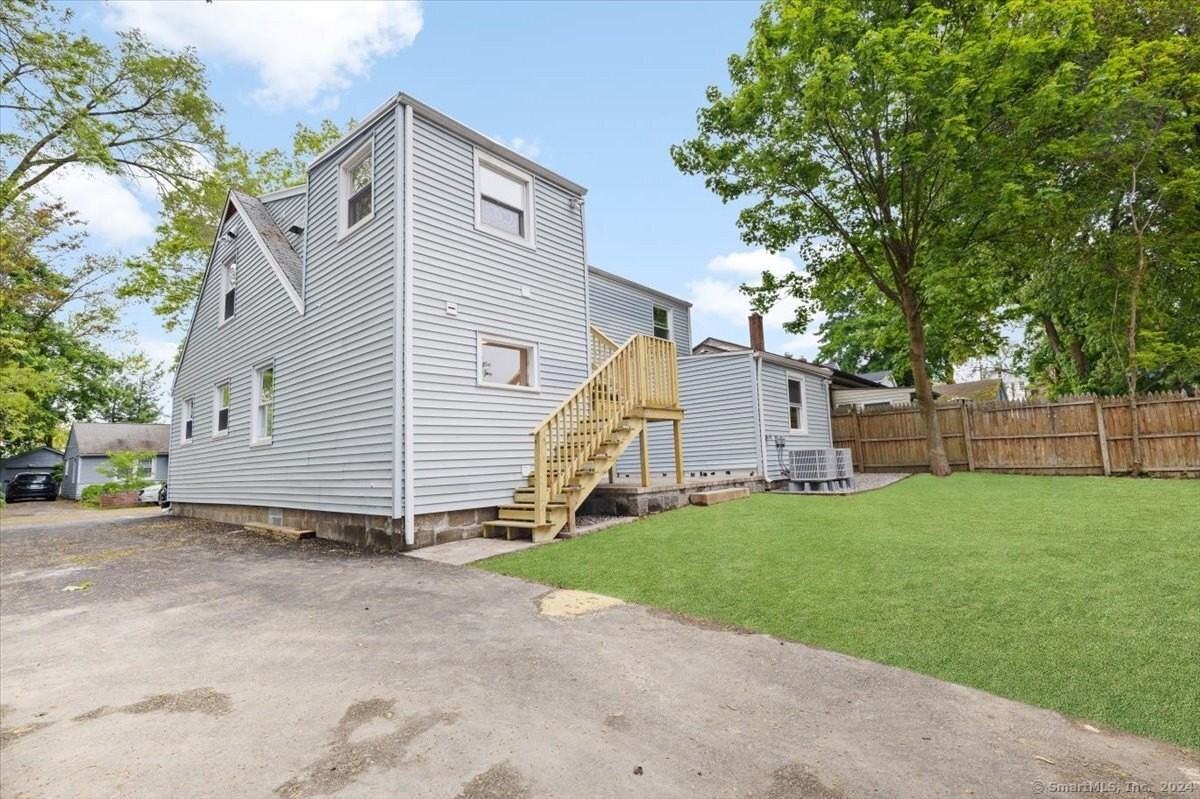 54 Morris St Unit 1 #1 - Photo 3 of 16