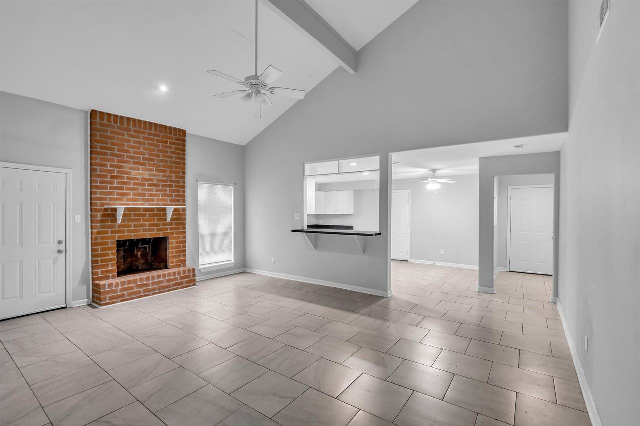 4407 Hickory Grove Dr #4407 - Photo 2 of 14