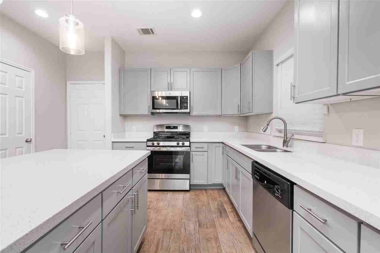 17137 Wilthorne Colony Ct #17137 - Photo 2 of 19