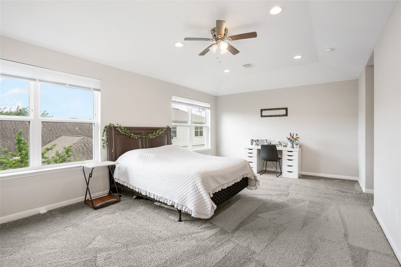 17137 Wilthorne Colony Ct #17137 - Photo 3 of 19