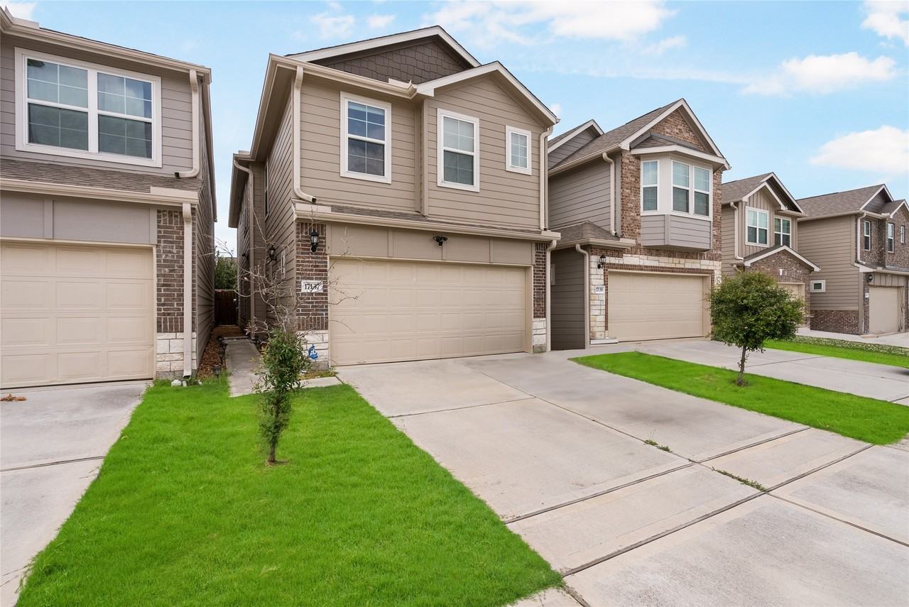 17137 Wilthorne Colony Ct #17137 - Photo 5 of 19