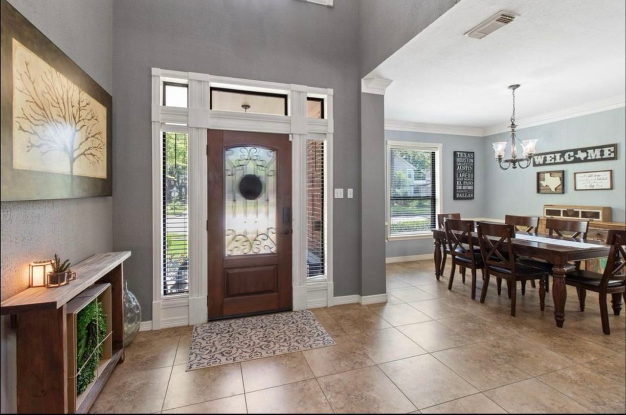 18234 Knotty Green Dr #18234 - Photo 3 of 28