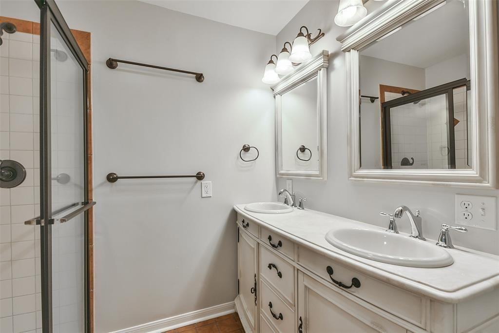 22 Lyncrest Dr #22 - Photo 7 of 10