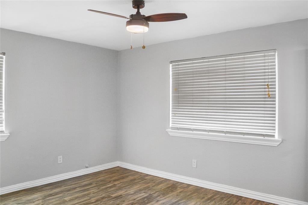 812 Jerry Ln #812 - Photo 7 of 15