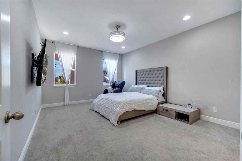 18887 Rawson St #18887 - Photo 7 of 38