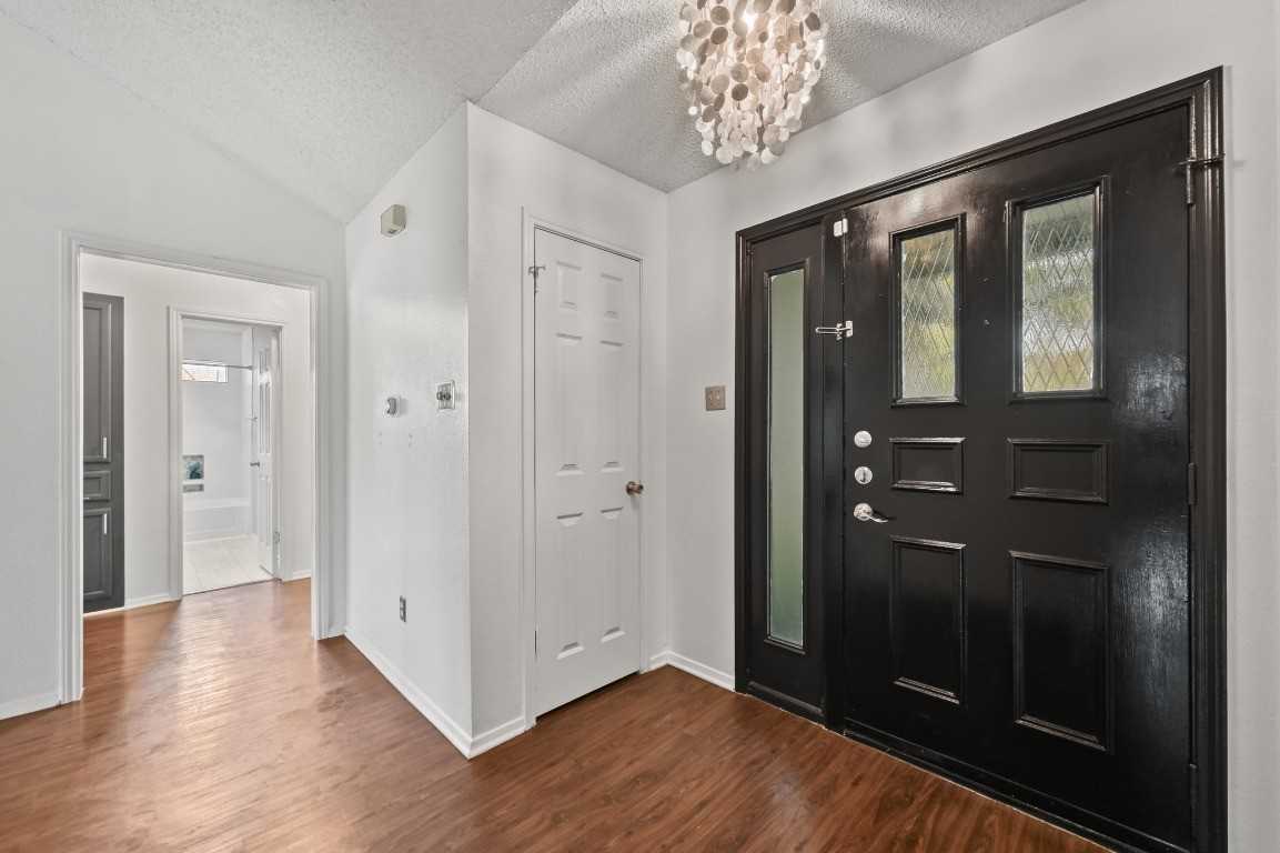 7811 Finch Trl #7811 - Photo 2 of 25