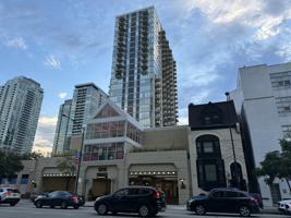 featured image of 1212 N La Salle Dr #2604