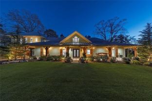 920 Pine Cir - Photo 1 of 1