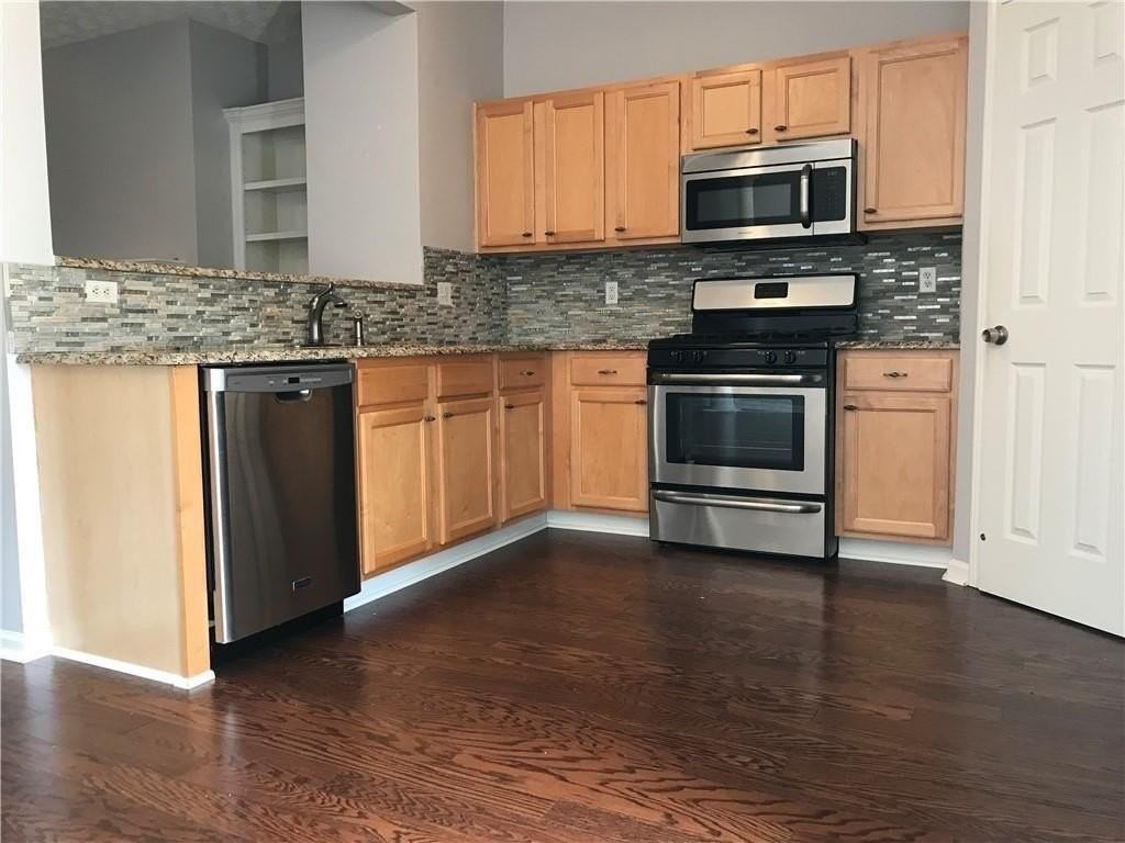 2942 Greyhawk Ln - Photo 7 of 16