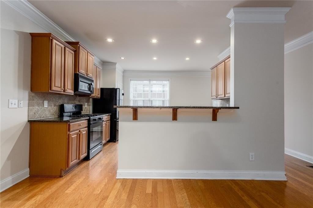 5231 Wellsley Bnd - Photo 5 of 25