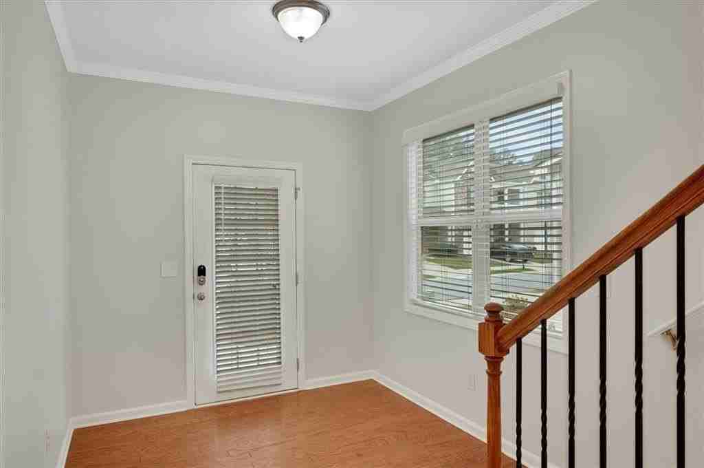 212 Madison Ave - Photo 7 of 48