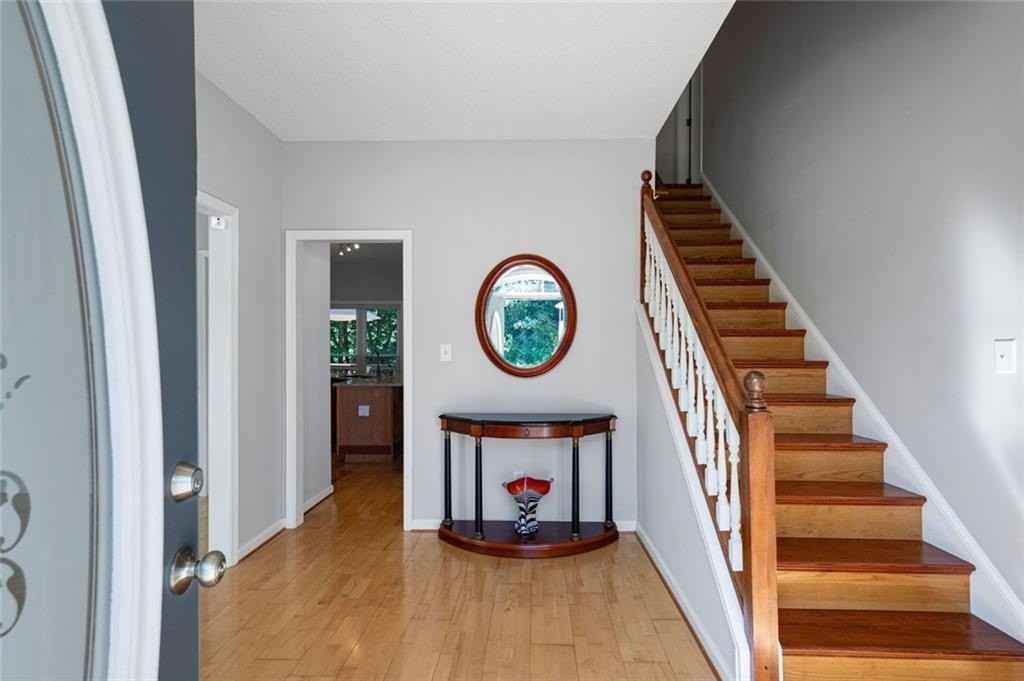 821 Soaring Dr - Photo 5 of 47