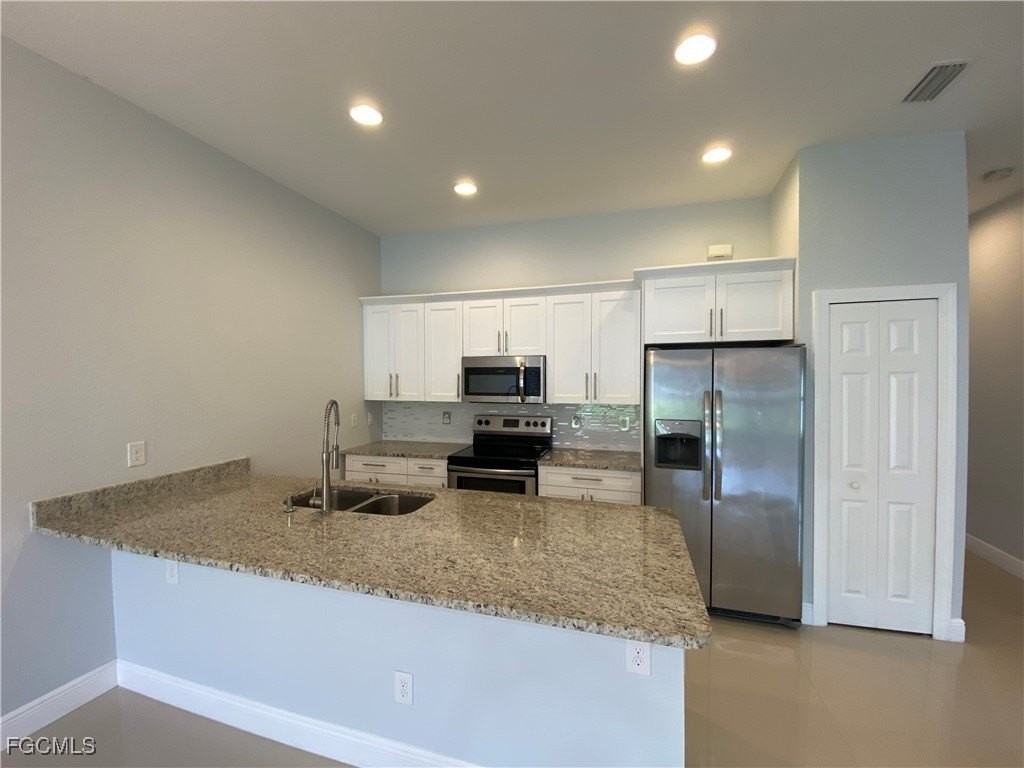 255 Sw 4th St Unit 255 #255 - Photo 5 of 17