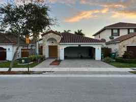 featured image of 9952 Nw 10th St