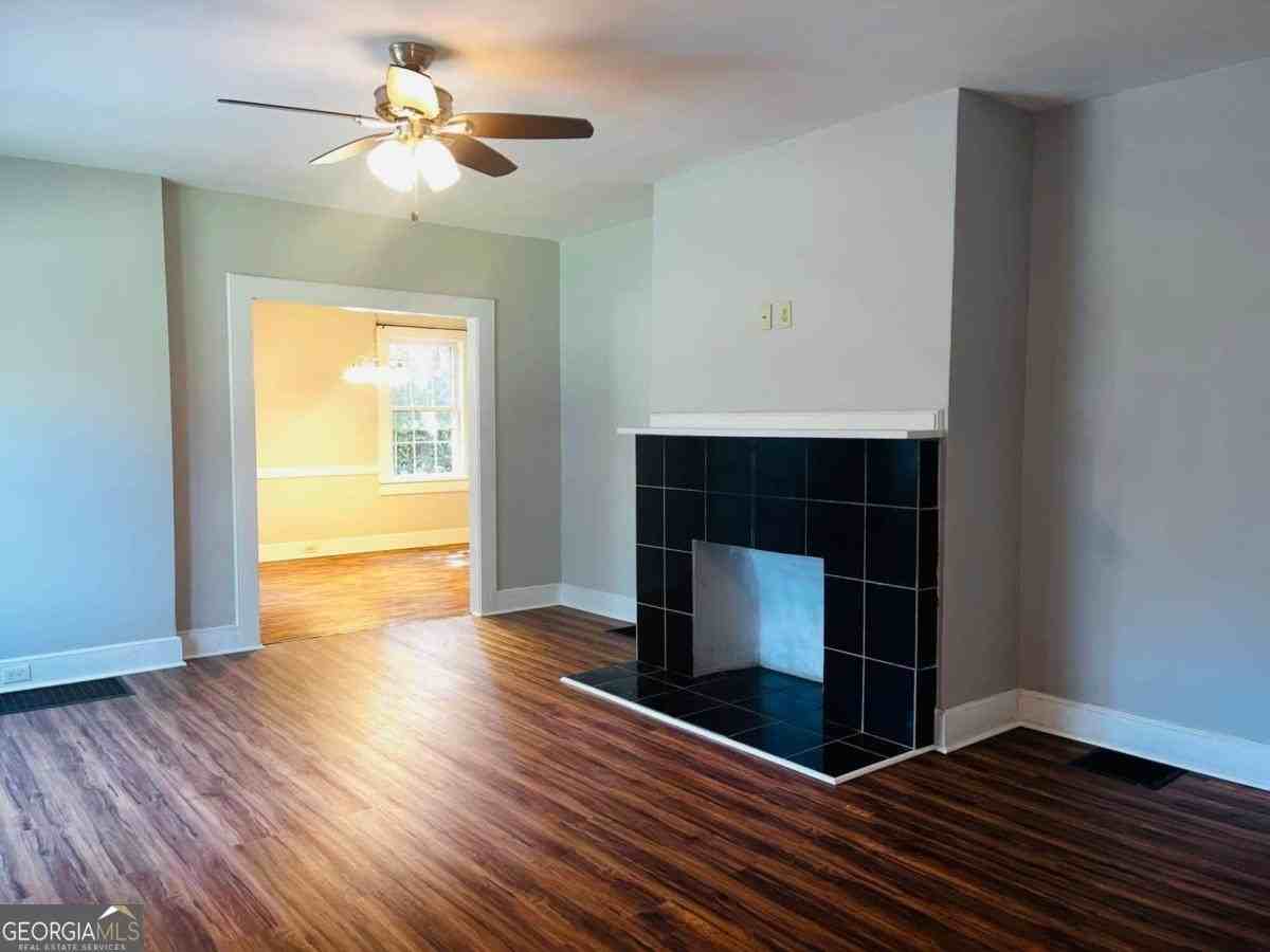 507 Sylvan Dr - Photo 4 of 29