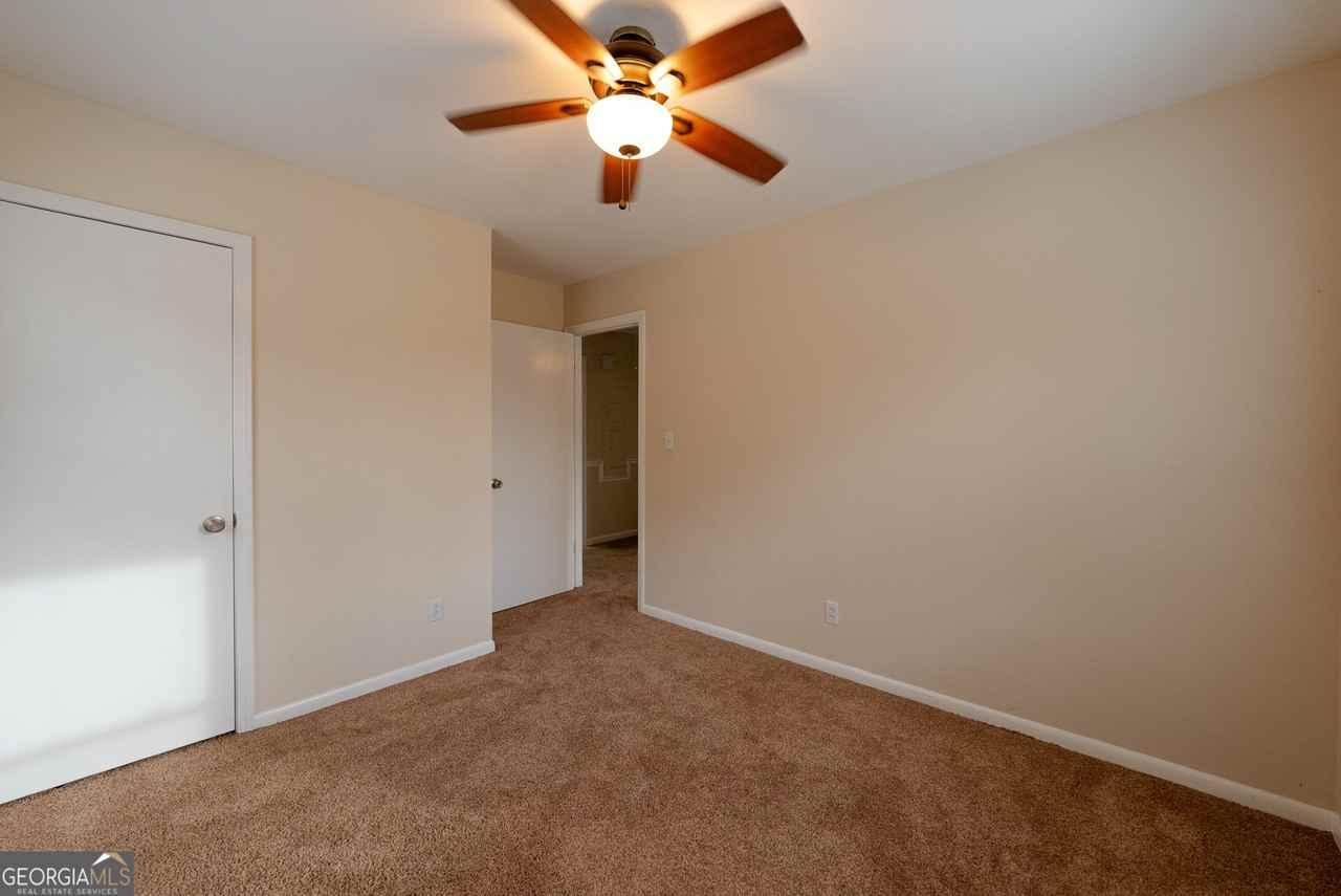 953 Mccullough Rd - Photo 7 of 29