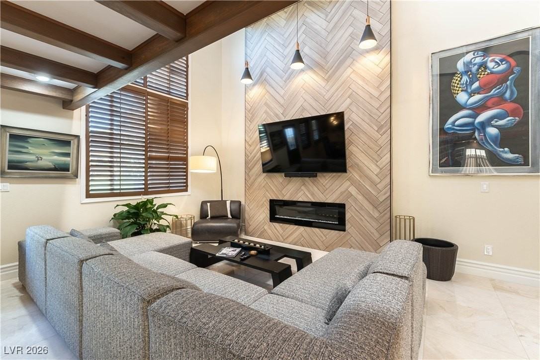 2845 Queens Courtyard Dr - Photo 4 of 44