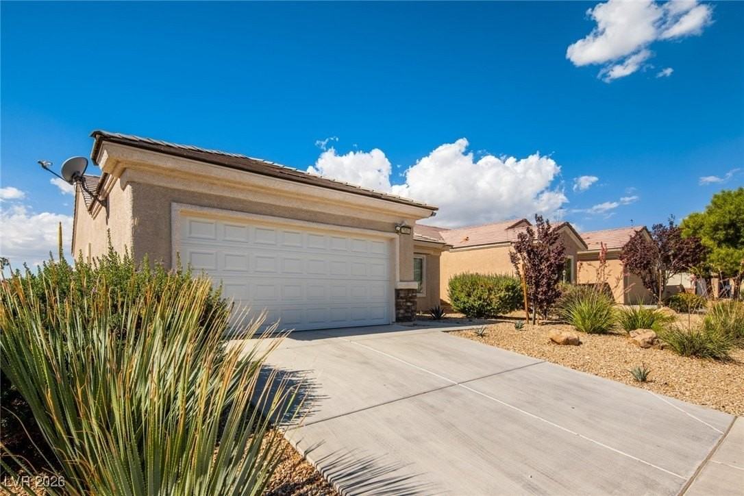 7505 Lintwhite St - Photo 2 of 50