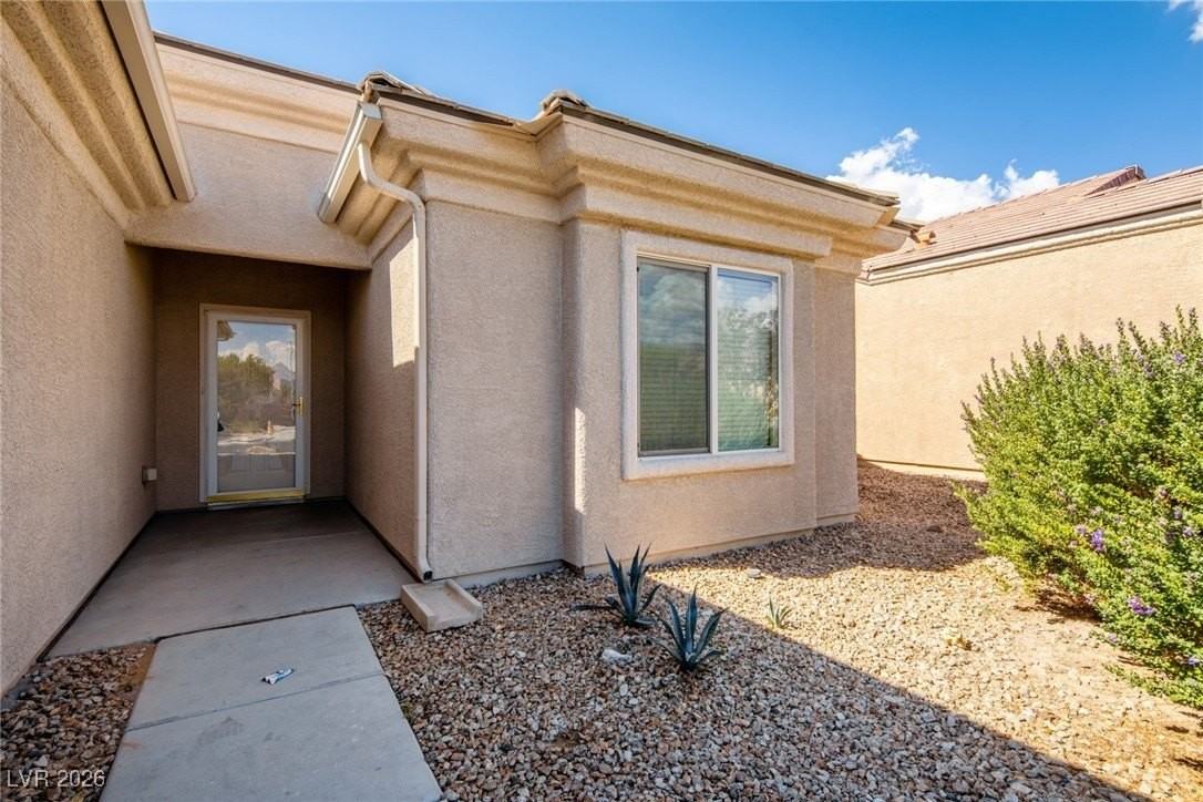 7505 Lintwhite St - Photo 5 of 50