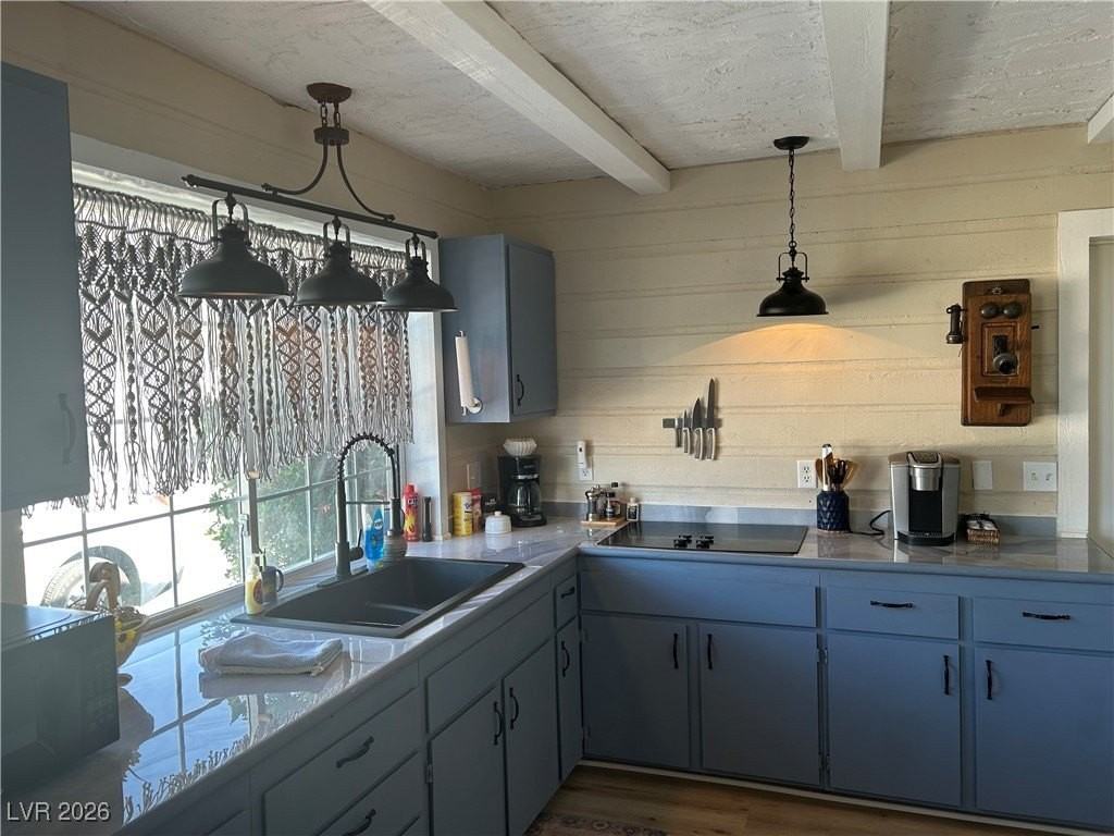 6889 Beverly Glen Ave #B - Photo 5 of 13