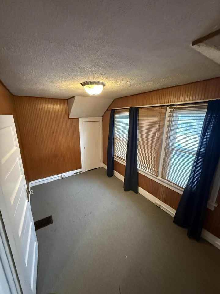 812 Clay St Apt B #B - Photo 6 of 13