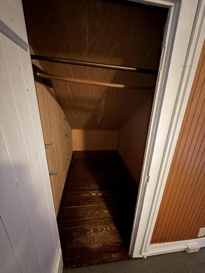 812 Clay St Apt B #B - Photo 7 of 13