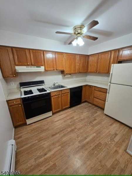 45 Manchester Ct - Photo 3 of 18