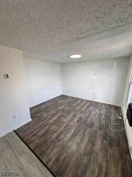 81 N Day St #12 - Photo 3 of 21