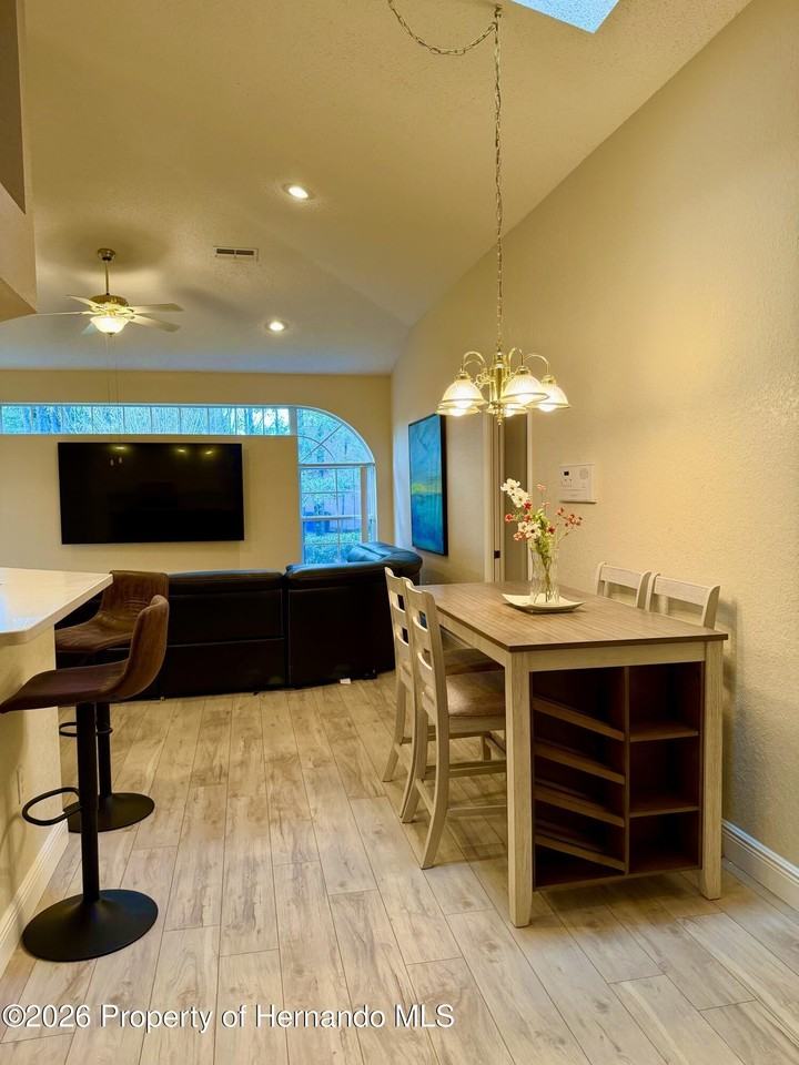 9448 Tooke Shore Dr - Photo 7 of 28