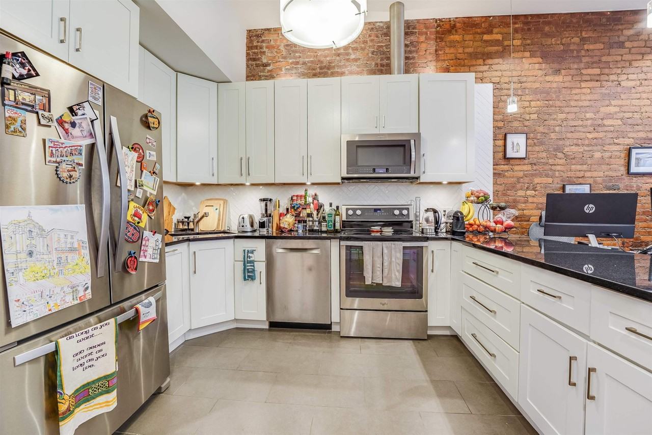 311 1st St #2B - Photo 5 of 16